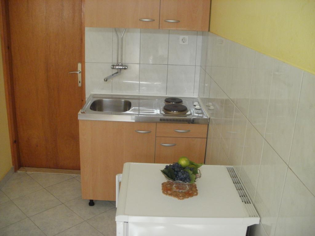 Grgin Apartments Kaštela Habitación foto